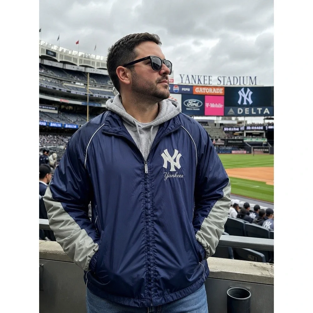 NY Yankees Jacket Mens L Blue Hooded Windbreaker Full Zip MLB Baseball